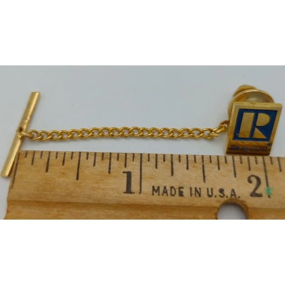 Vtg Realtor Tie Tack Pin  Chain And Bar Goldtone Blue Enamel Real‎ Estate